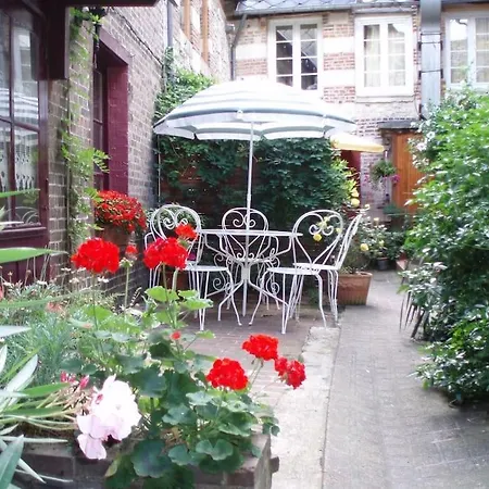 Vakantiehuis La Bouilloire, Demeure Historique Et De Caractere Du 19e Siecle. La Bouille